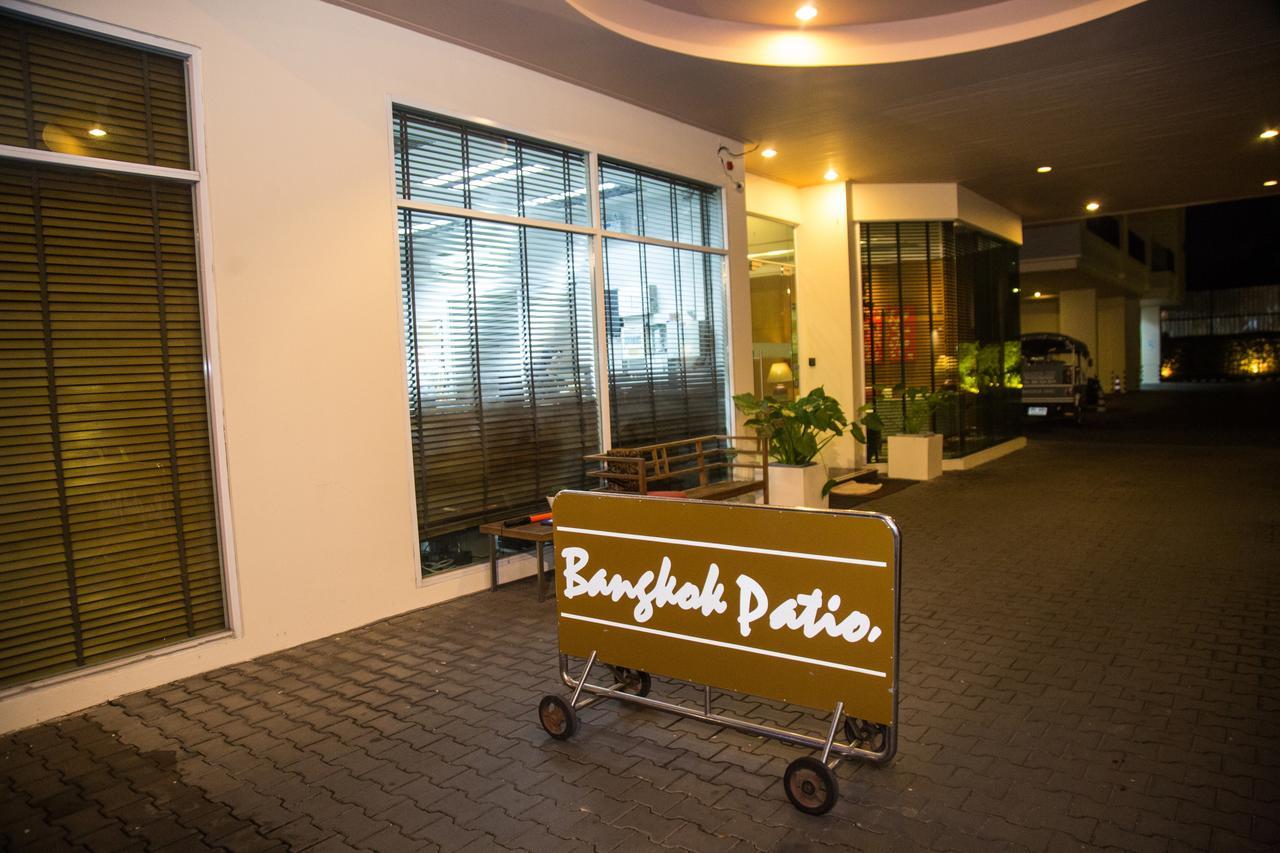Patio Luxury Suites 曼谷 外观 照片